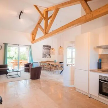 Spacious With Large Garden Les Forges (Deux-Sevres)